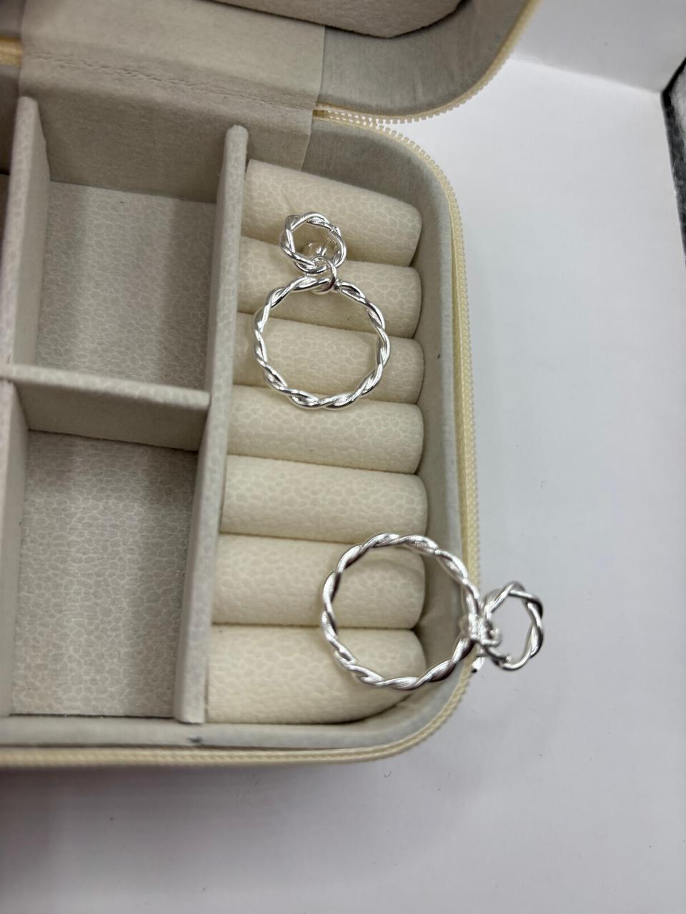 Brinco de prata 925 - 2 Argolas torcidas