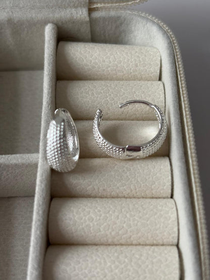 Brinco de prata 925 - Argola click bolinha