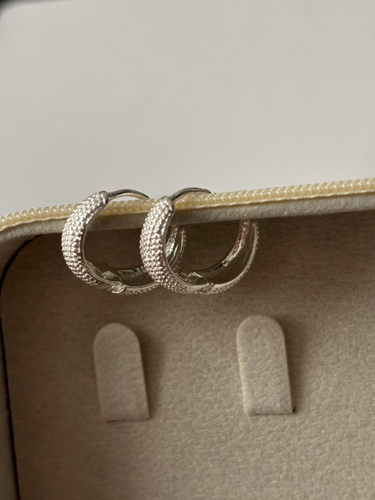 Brinco de prata 925 - Argola click bolinha