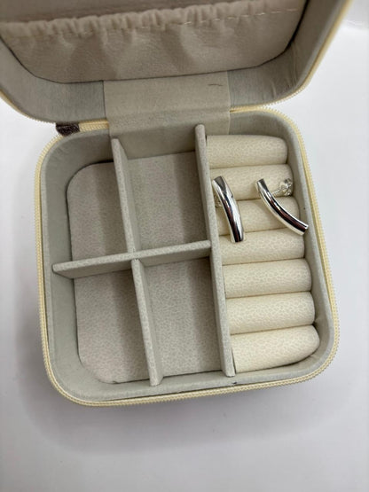 Brinco Tubo Minimalista