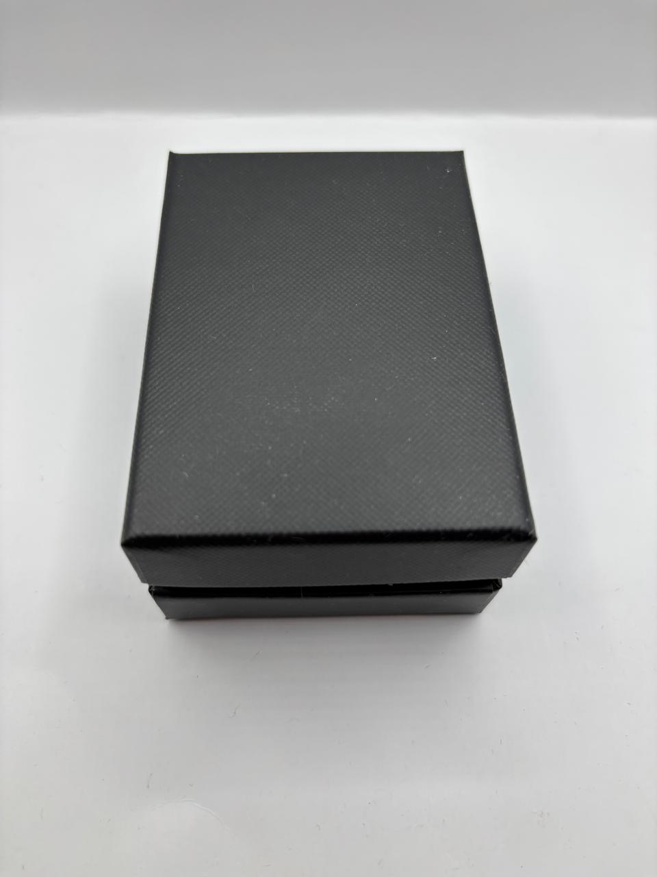 Caixa Rigida com acabamento Preto e Cinza